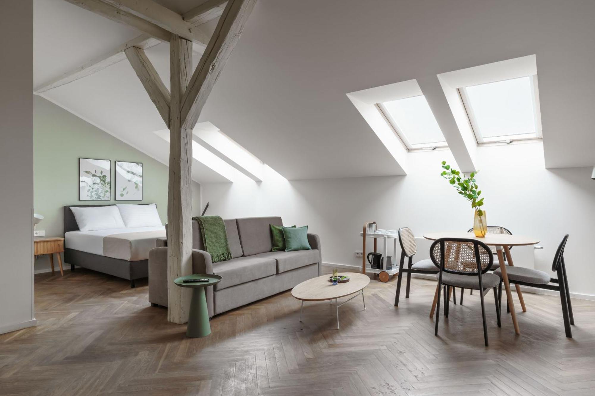 Limehome Halkova Aparthotel Praga