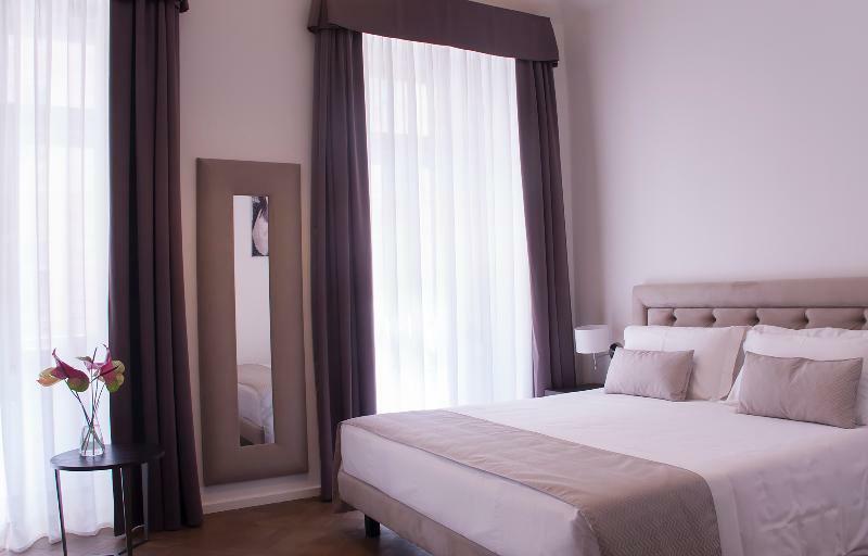 Limehome Halkova 4* Praga
